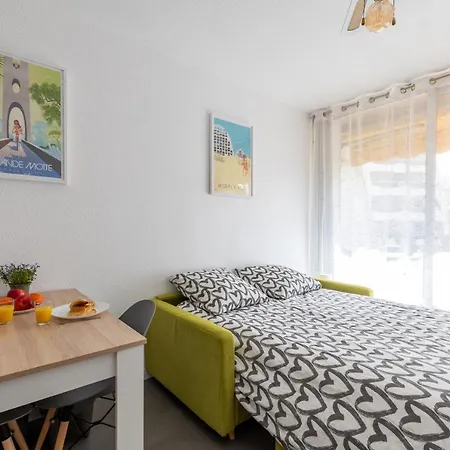 Vasco / Confortable / Lumineux / Parking Prive דירה