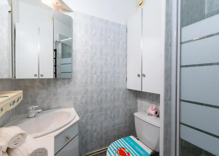 Lejlighed Vasco / Confortable / Lumineux / Parking Prive